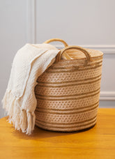 Cesta con agarre de palma